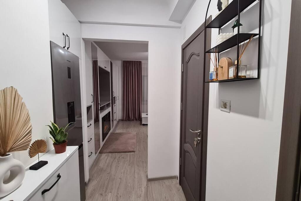 Cosy And Stylish Studio Бухарест Екстер'єр фото